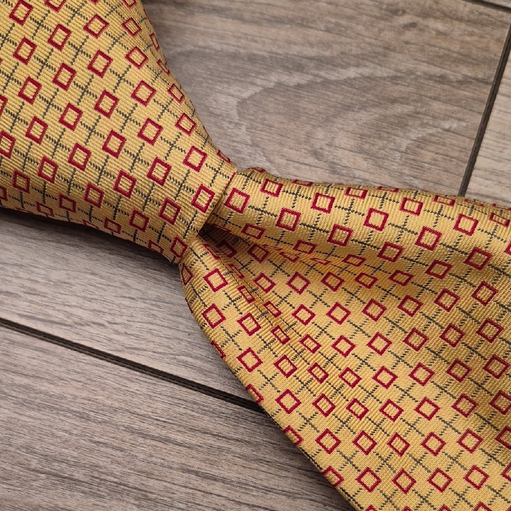 BROOKS‎ BROTHERS Makers Metallic Gold Red Squares Pattern Mens Silk Tie NEW